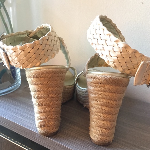 BCBG Leather espadrille wedges Sz 6 - Picture 5 of 8